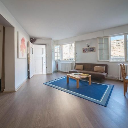 Appartement De Charme - Vue Sur Remparts - Wifi Gratuit - Parking Payant A Proximite アヴィニョン エクステリア 写真