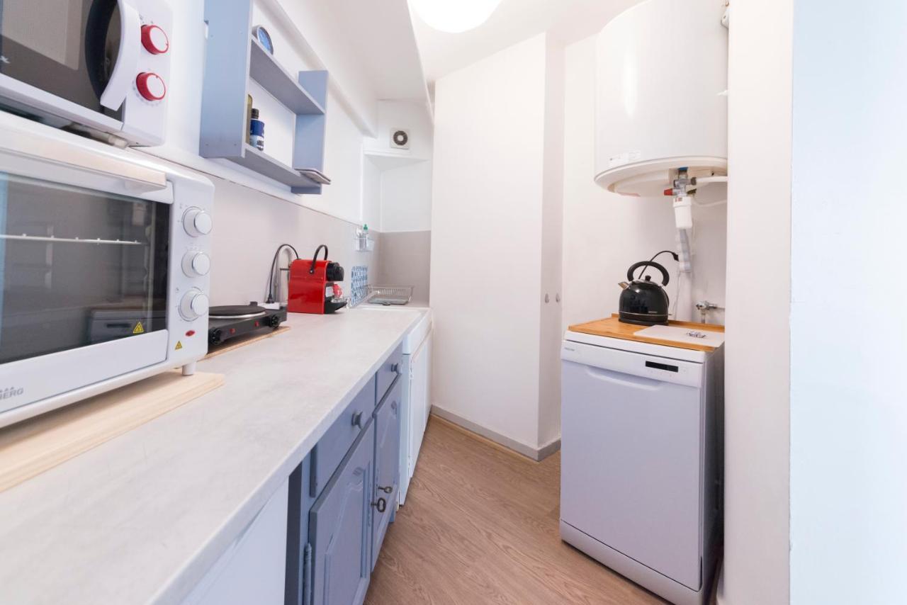 Appartement De Charme - Vue Sur Remparts - Wifi Gratuit - Parking Payant A Proximite アヴィニョン エクステリア 写真
