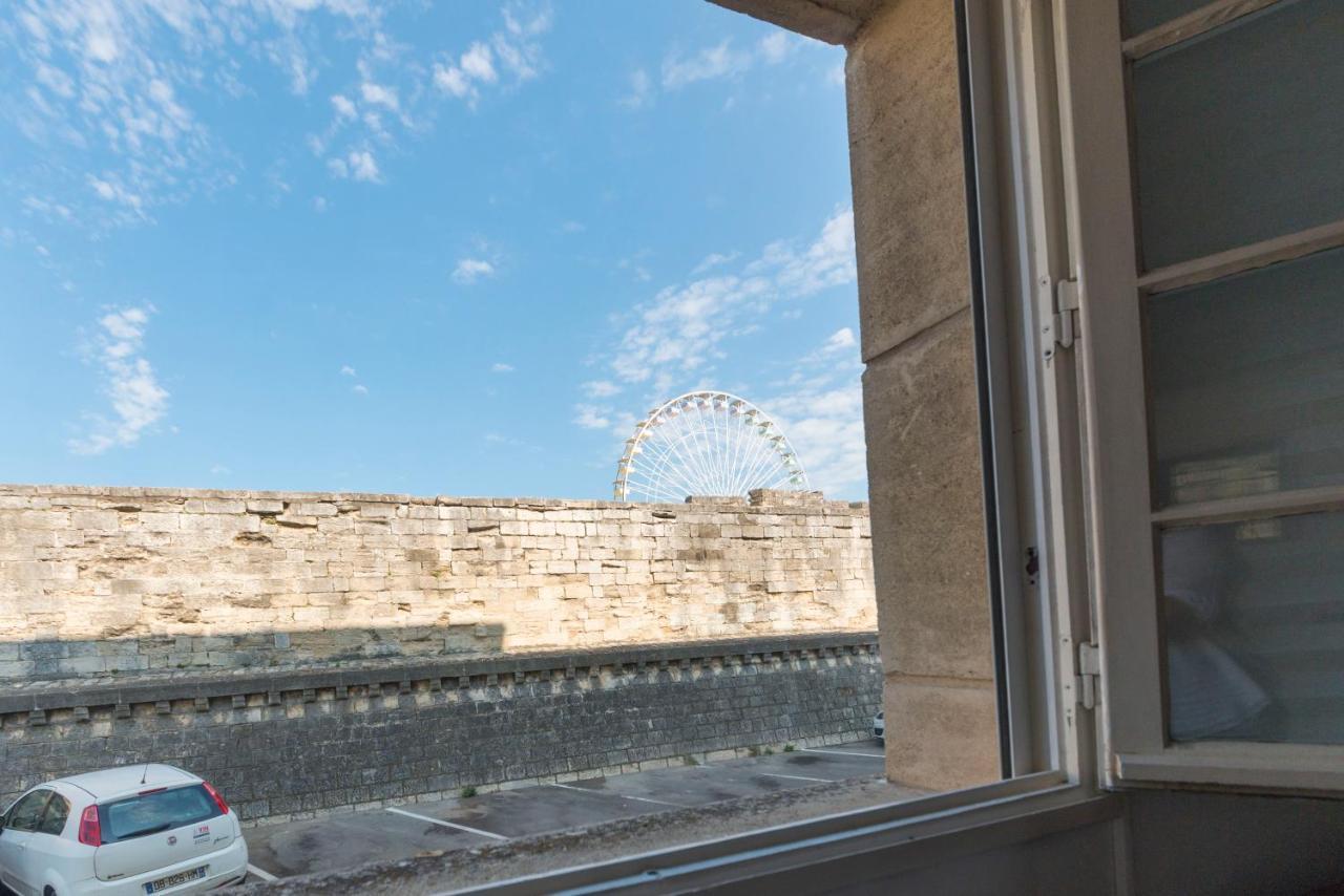 Appartement De Charme - Vue Sur Remparts - Wifi Gratuit - Parking Payant A Proximite アヴィニョン エクステリア 写真